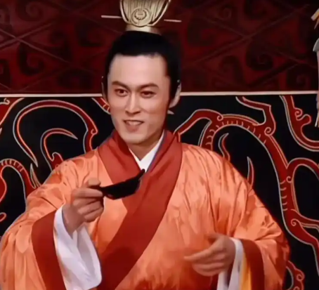 酒瓶里的储位之争：曹植饮酒误事背后的权力博弈