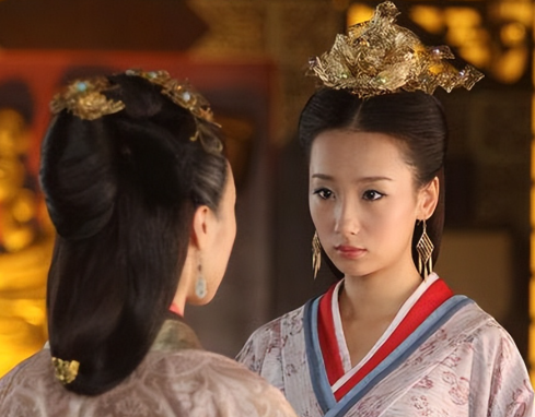 深宫博弈：古代嫔妃争宠的十大生存法则
