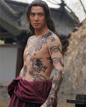 史进跟林冲是什么关系？只是个普通朋友