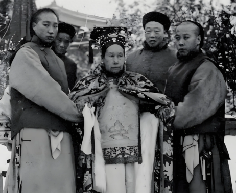 深宫权谋:慈禧宠信李莲英的隐秘逻辑