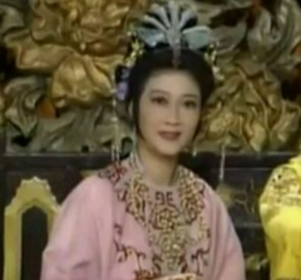 从末代皇后到观音化身:沈婺华的传奇人生与文化重构