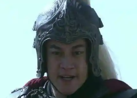 义父之刃:吕布刺董背后的权力裂变与人性博弈