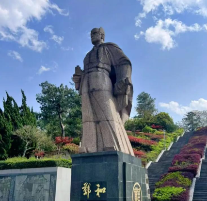 战火掳掠：少年命运的残酷开端