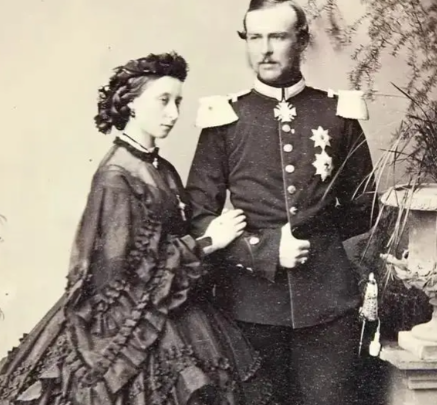 玫瑰与权杖：路德维希四世与爱丽丝公主的联姻传奇